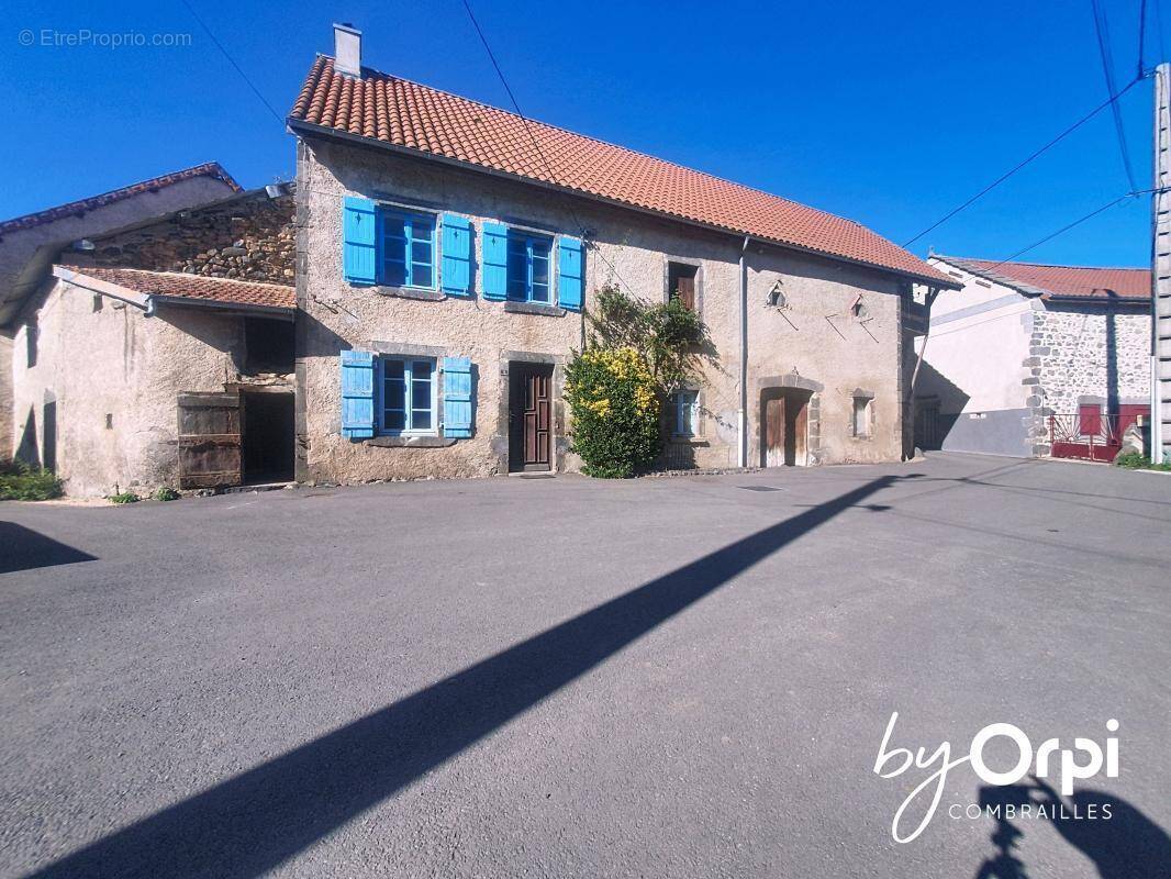 Maison à SAINT-OURS