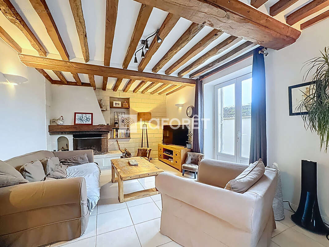 Maison à BIEVILLE-BEUVILLE