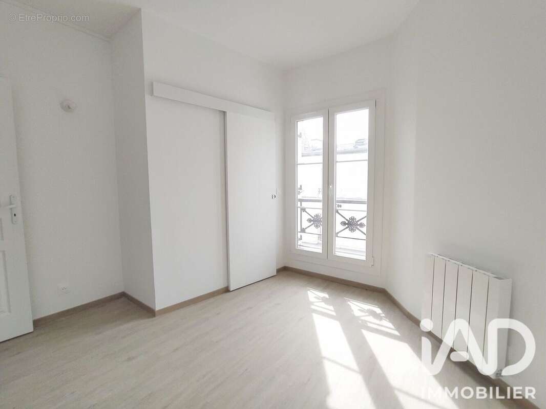 Photo 3 - Appartement à PARIS-18E