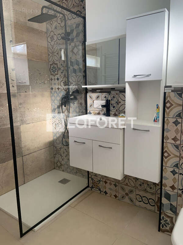 Maison à LA FARE-LES-OLIVIERS