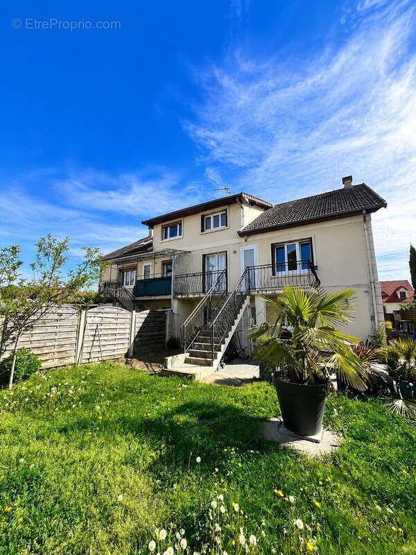Maison à SUCY-EN-BRIE