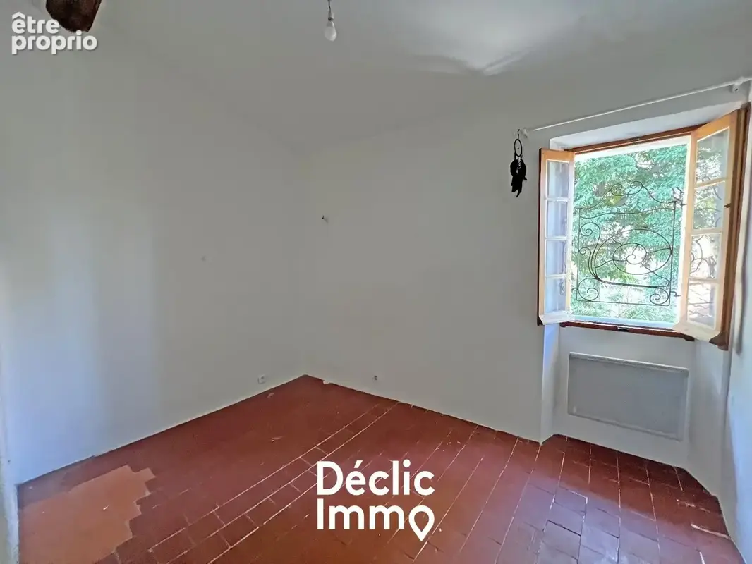 Maison de ville - 7 pieces avec local commercial - pas de charges - grasse - photo 8