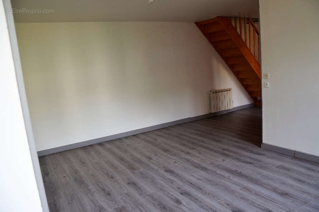 Appartement à GUISE