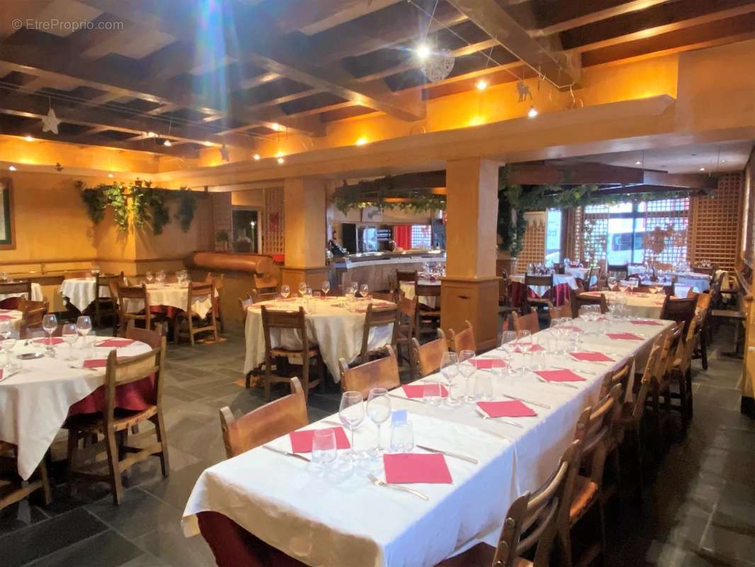 Commerce à FONT-ROMEU-ODEILLO-VIA