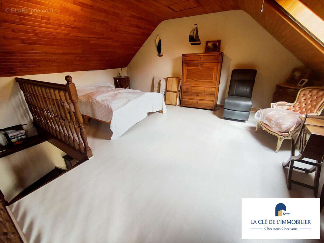 Maison 99 m² à Chateauneuf-Du-Faou  - photo 7