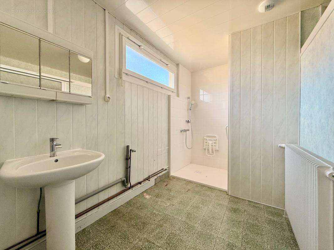 Maison plain-pied, 103 m², deux chambres - Terrain de 1293 m² - photo 15