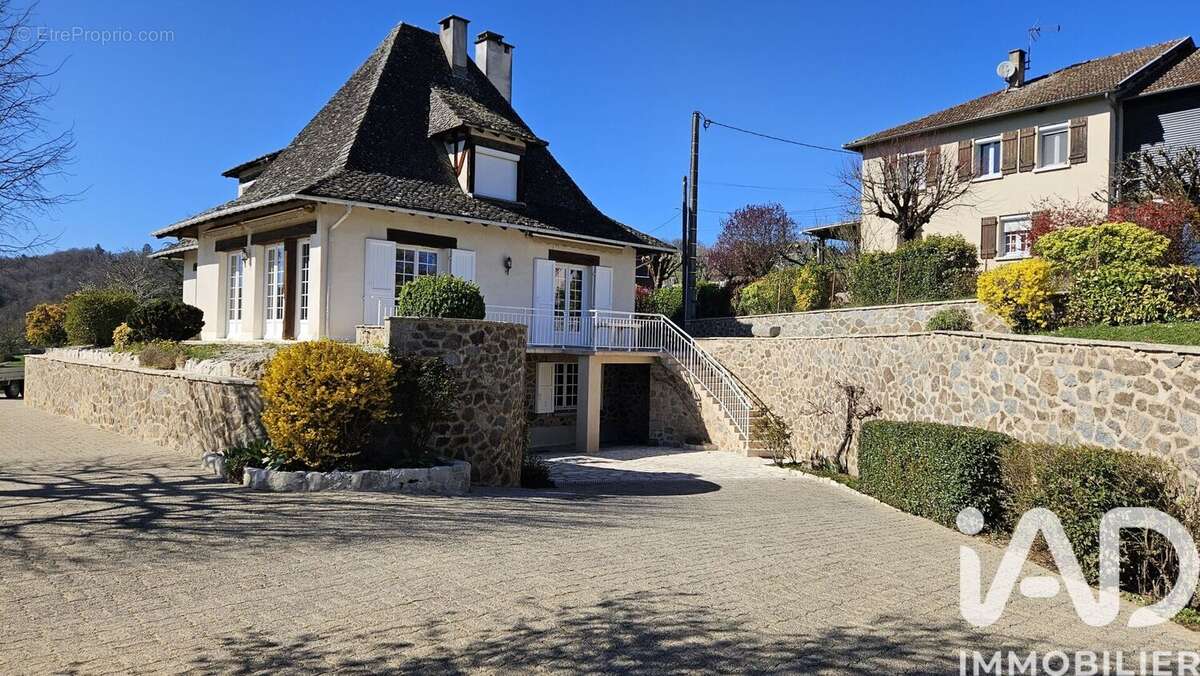 Photo 3 - Maison à SAINT-ETIENNE-DE-MAURS