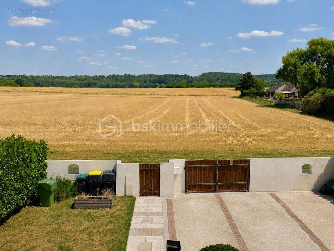 Maison familiale avec seconde habitation indépendante – 165 m² habitables – Sous-sol total – Terrain de 650 m² - photo 2