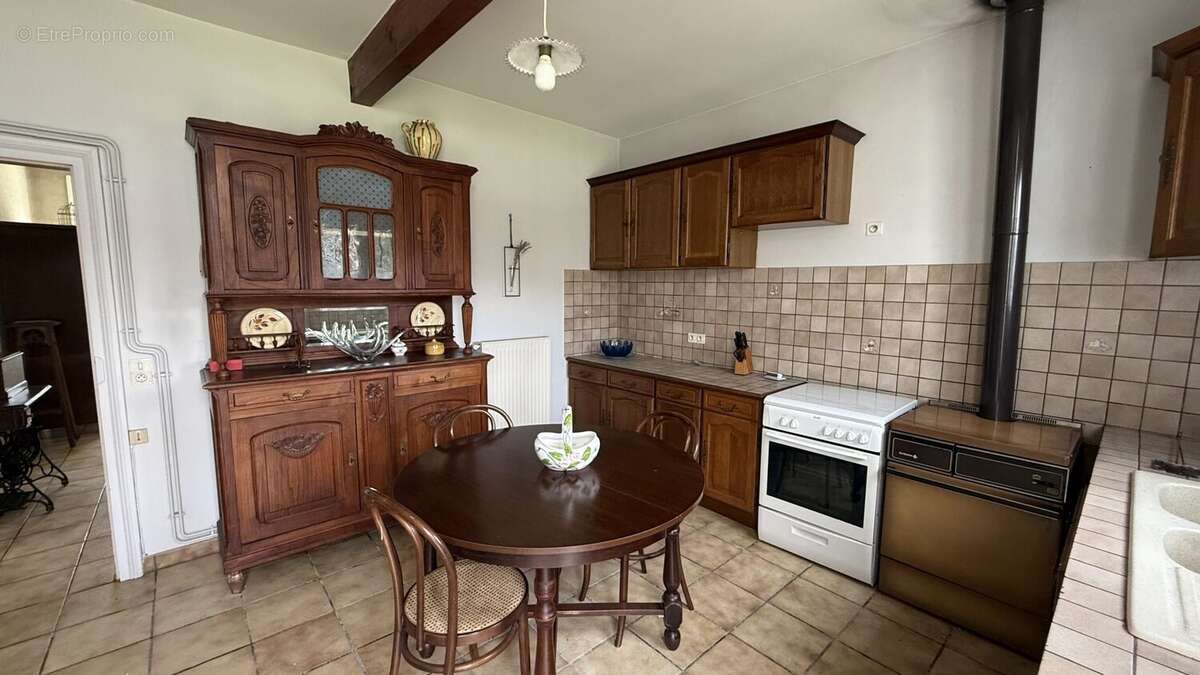 Maison à LUXEY