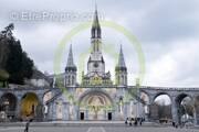 Autre à LOURDES