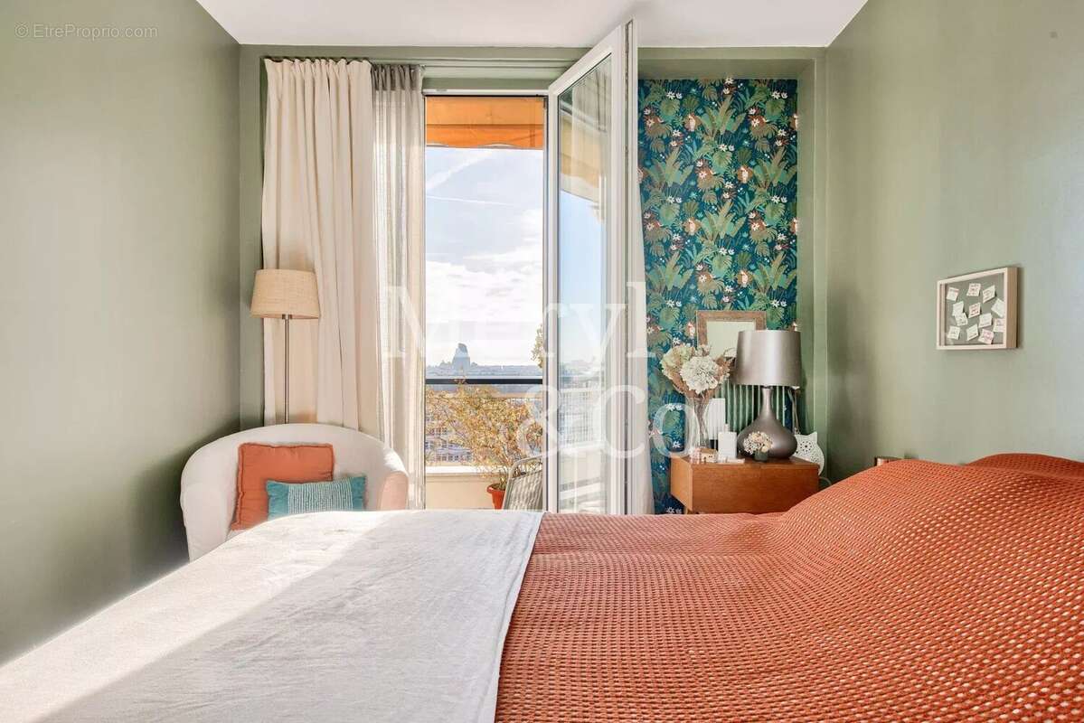 Appartement à PARIS-12E