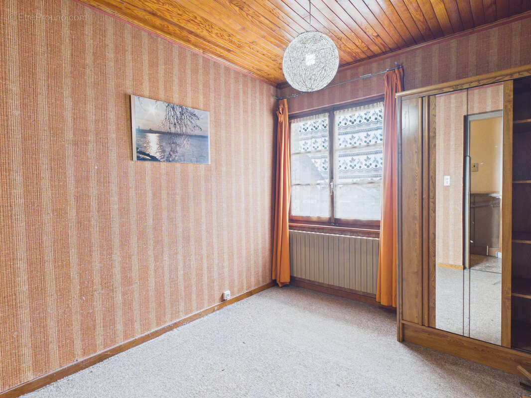Maison à LARRINGES