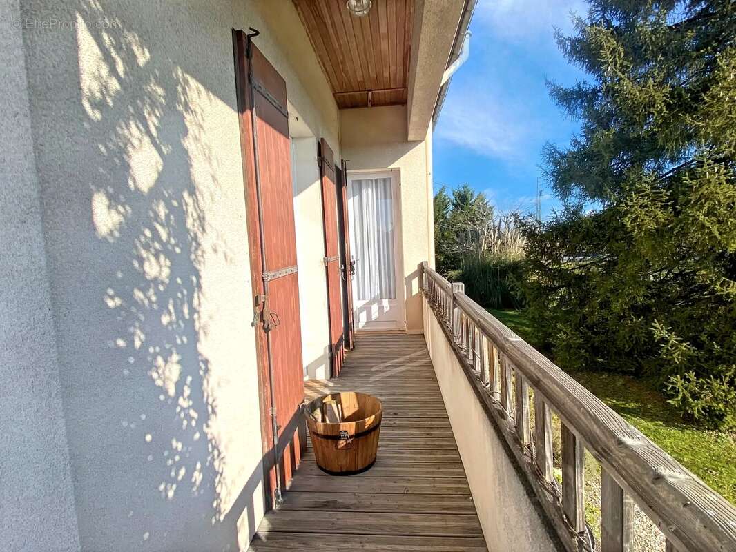 Maison à MONFLANQUIN