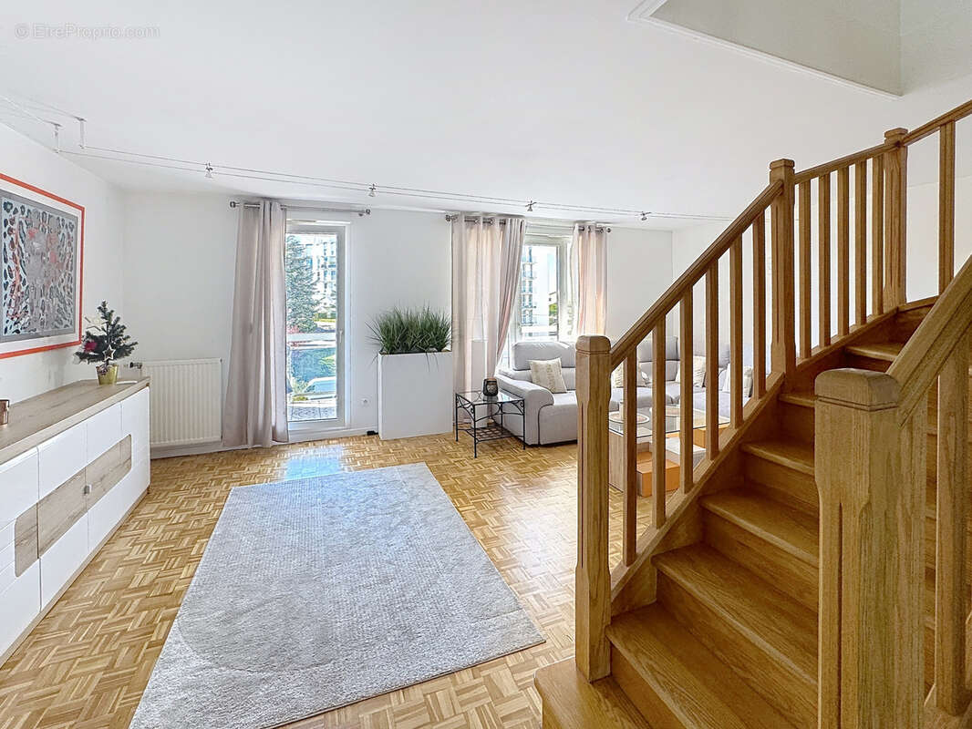 Appartement à SAINT-ETIENNE