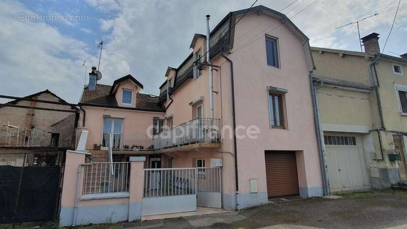Maison à SAINT-LOUP-SUR-SEMOUSE