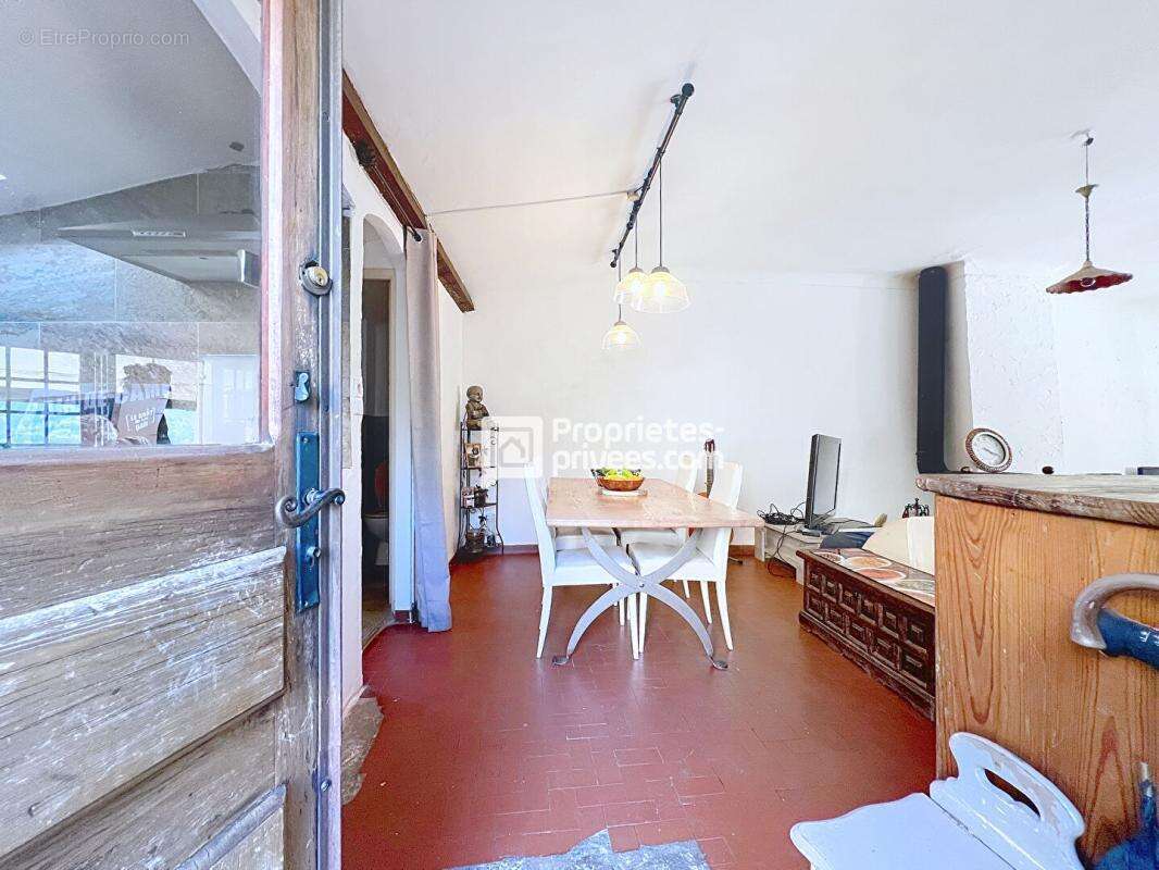 Appartement à FAYENCE