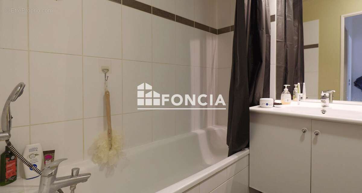 Appartement à CORBEIL-ESSONNES