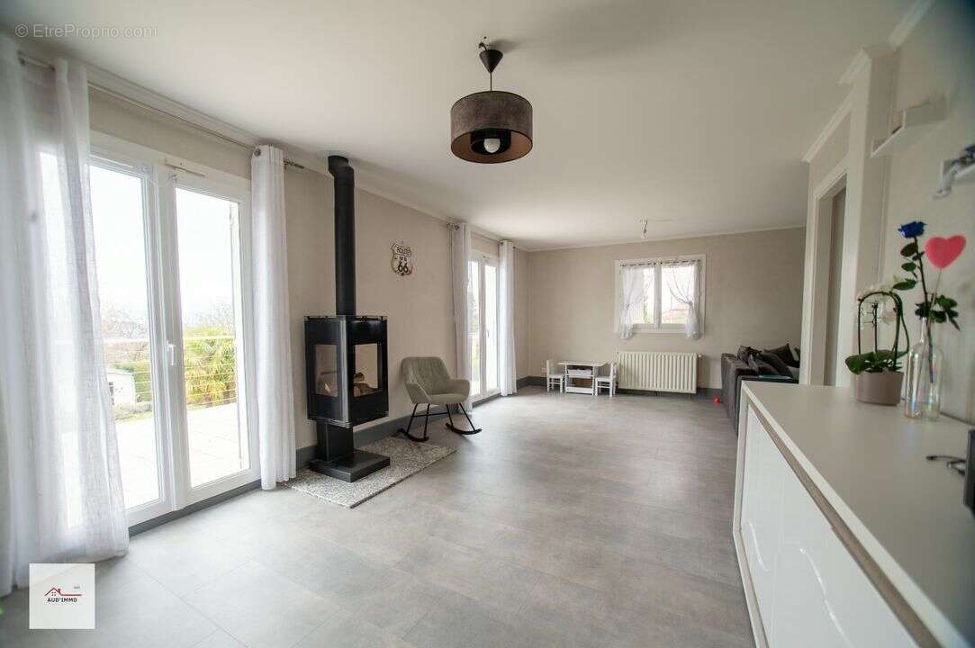 Maison 125 m² à Cranves-Sales  - photo 81