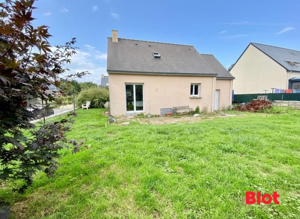 Maison à SAINT-MEEN-LE-GRAND