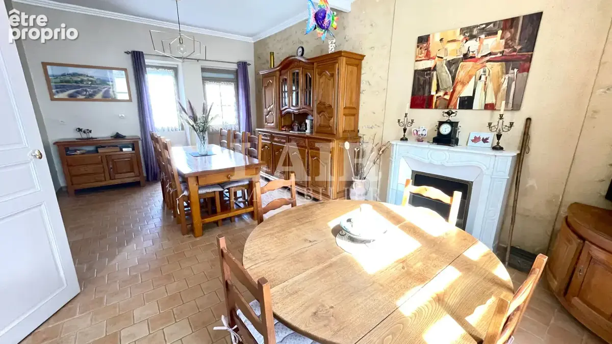Maison ancienne de charme avec jardin, piscine et garage - Fresnay-sur-Sarthe - photo 4