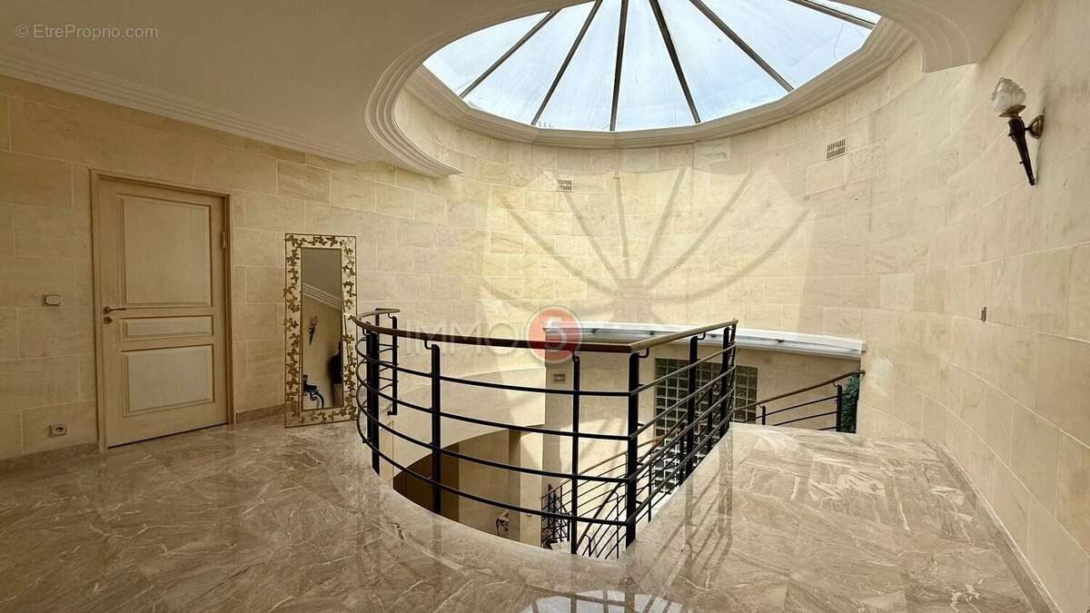 Maison à LE RAINCY