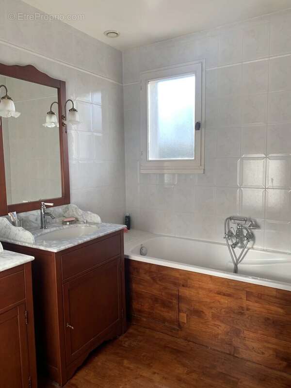 Maison à CHATEAUFORT