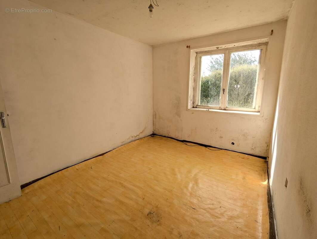 chambre 1 - Maison à CARENTAN
