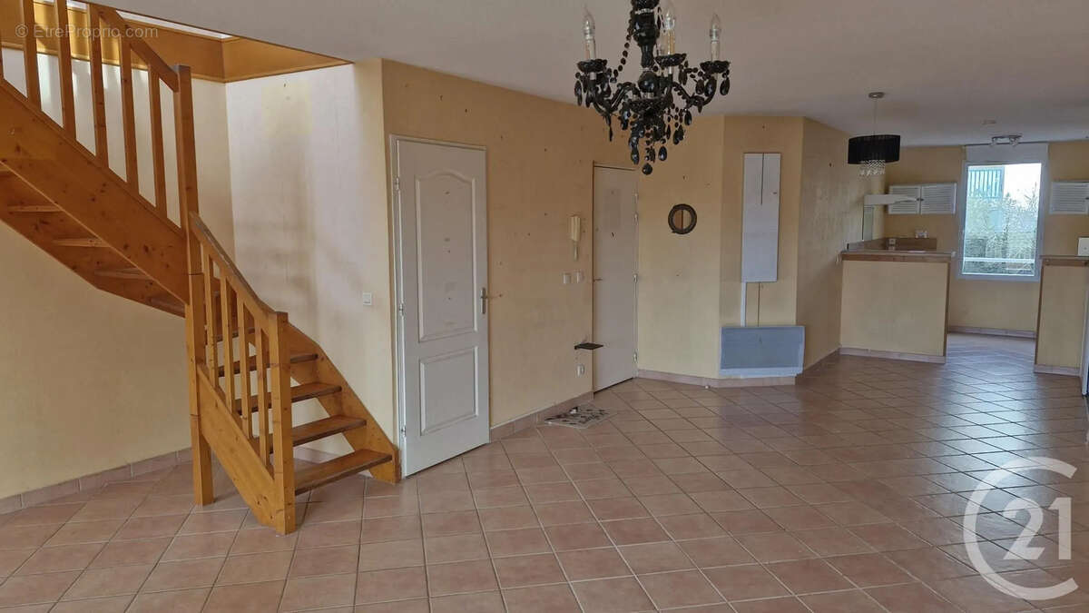 Appartement à SIX-FOURS-LES-PLAGES