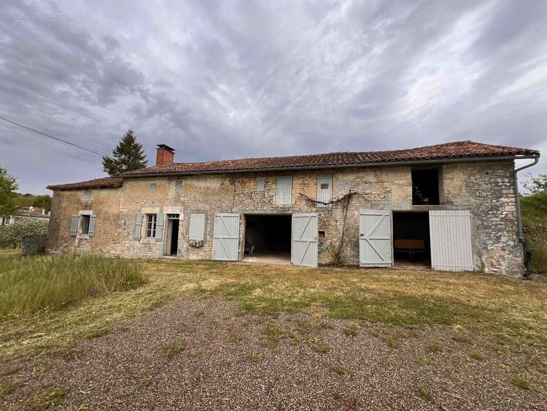 Maison à SAINT-CLAUD