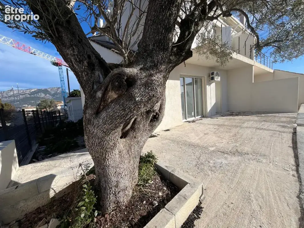 EXCLUSIVITE! Duplex à vendre la Garde avec ses deux places de parking en frais de notaire réduit! - photo 3