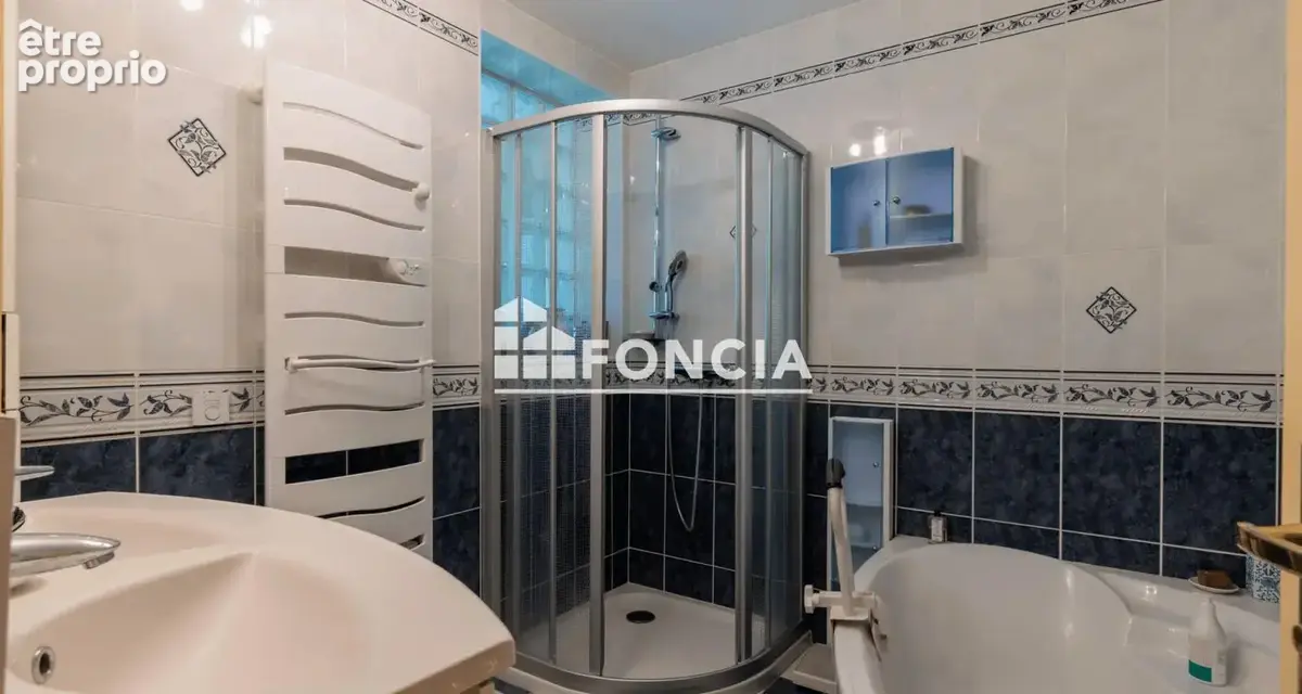 Spacieuse maison familiale de 174 m² sur un terrain de 11 ares - photo 6