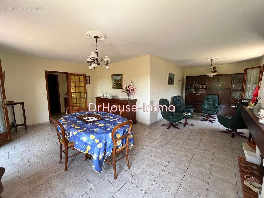 Maison à SAINT-SYLVESTRE-SUR-LOT