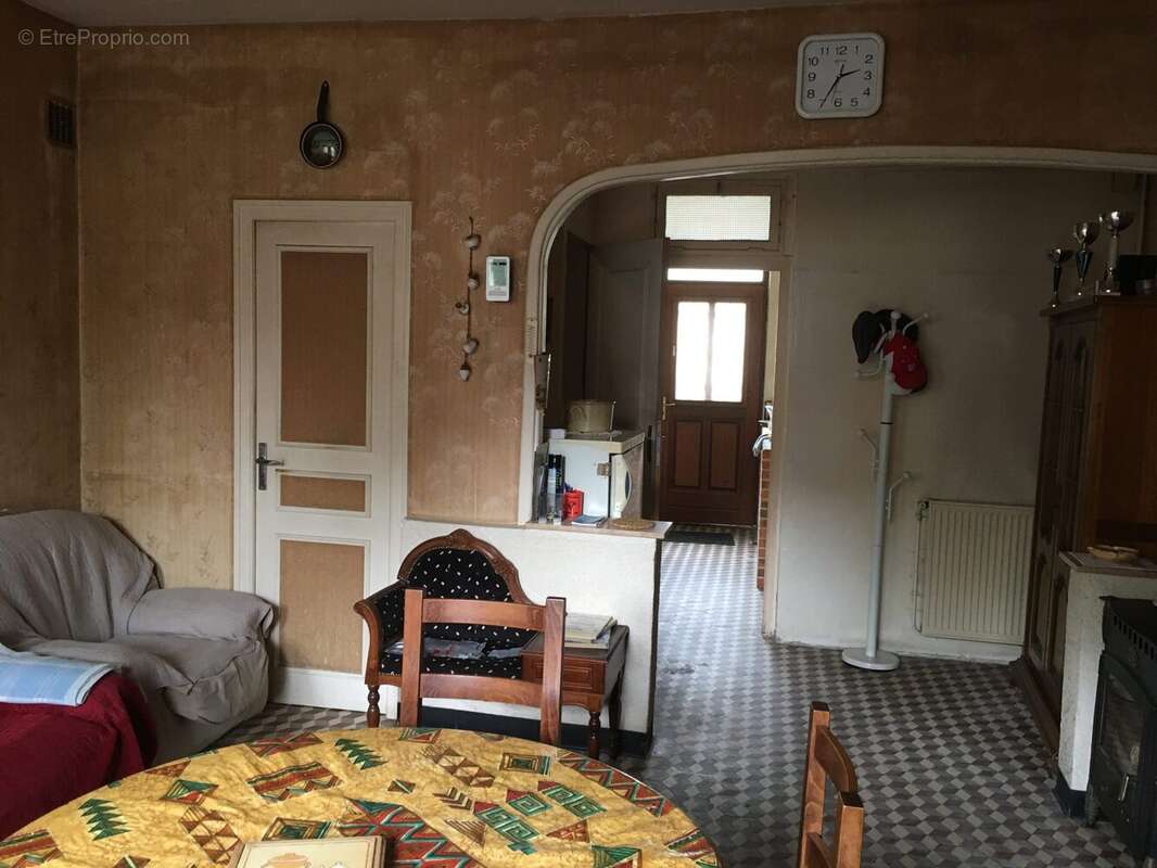 Maison à SCEAUX-SUR-HUISNE