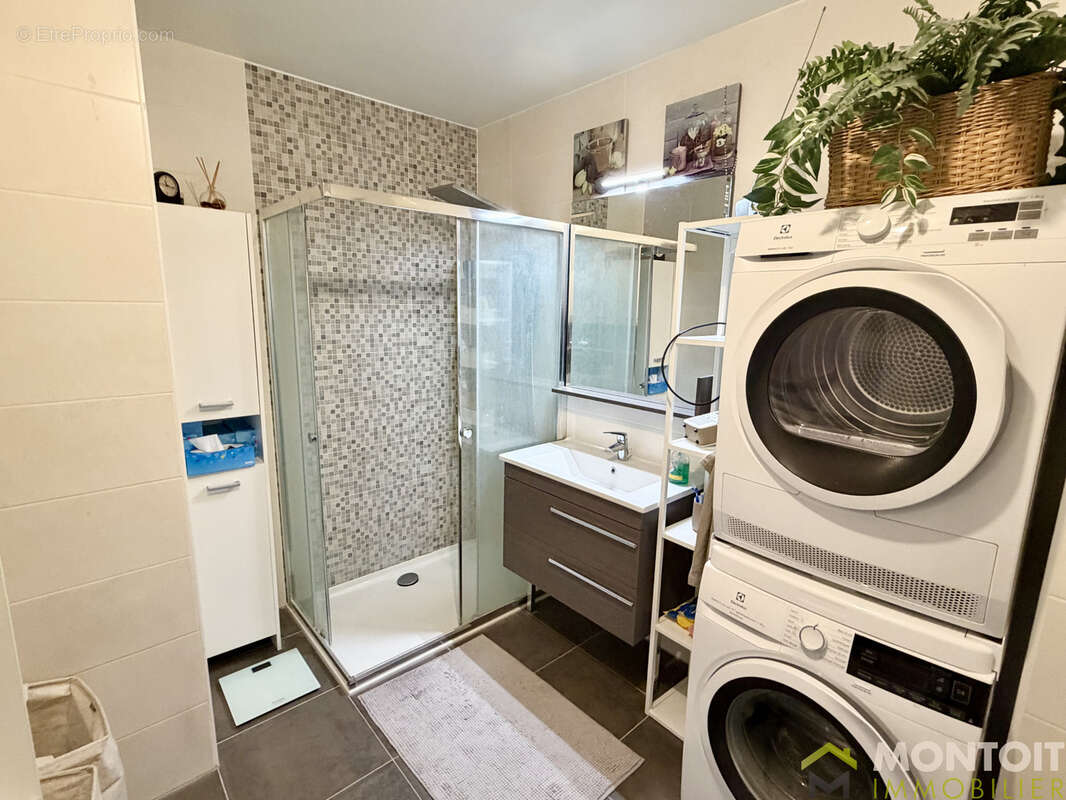 Appartement à THIAIS