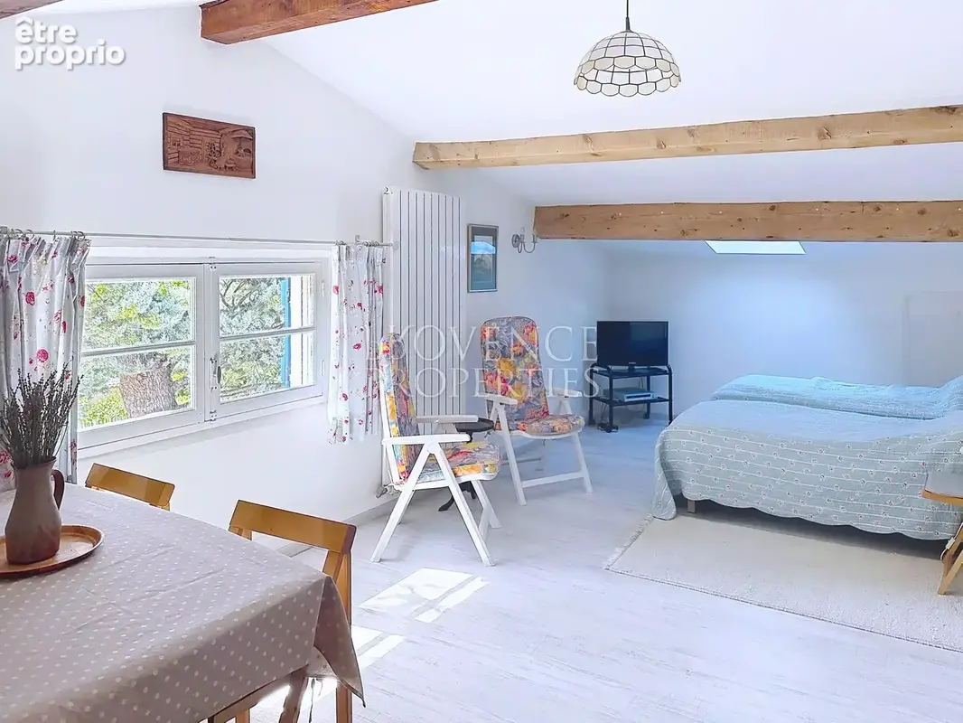 Correns – Charmante maison 3 chambres avec piscine,  en zone UC - photo 22