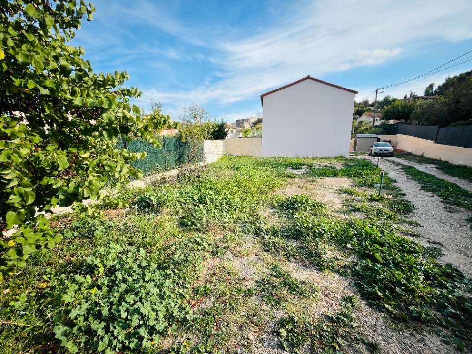 Terrain 196 m² à Cuers  - photo 4