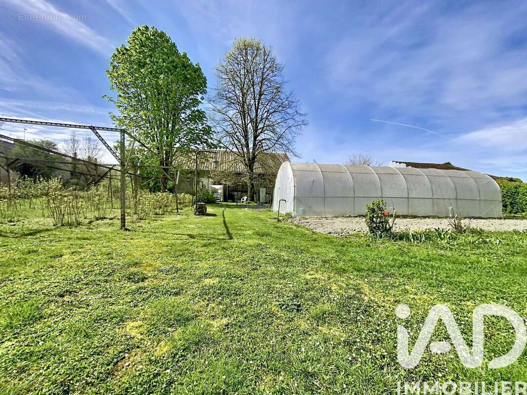Photo 2 - Maison à MAILLY-LE-CAMP