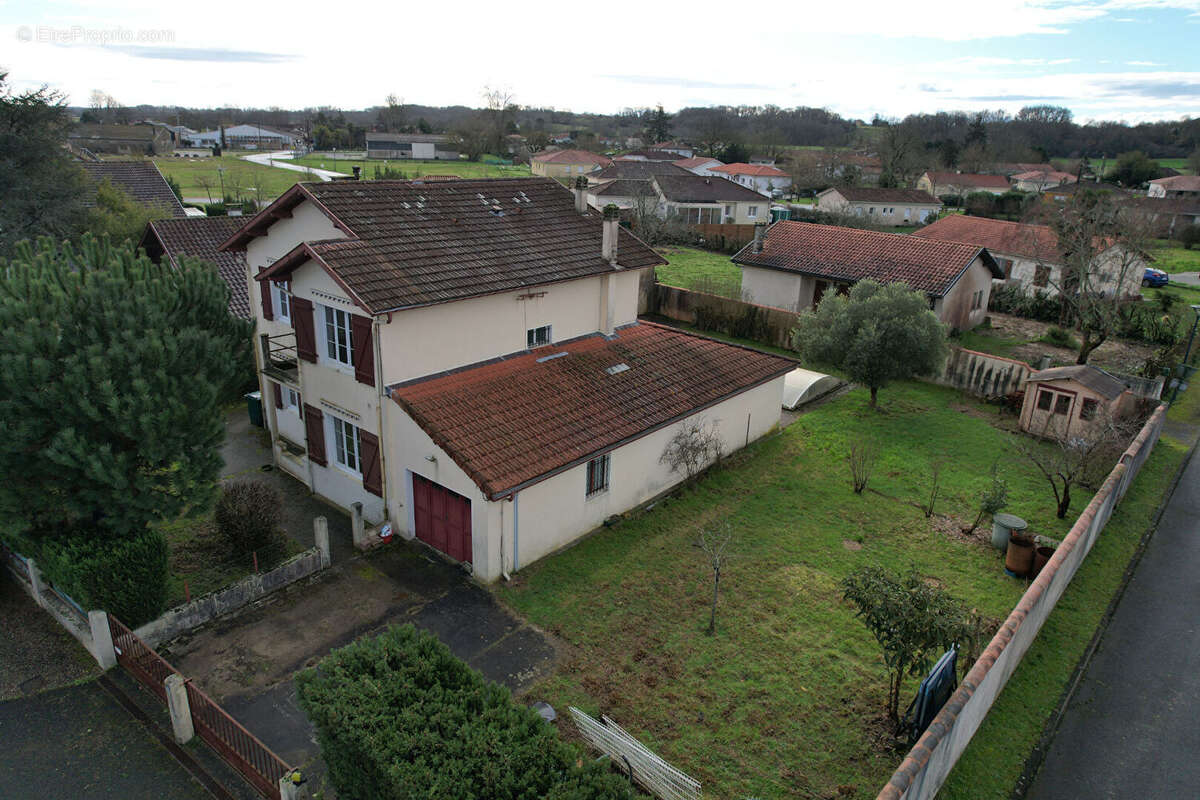 Maison à SAULT-DE-NAVAILLES