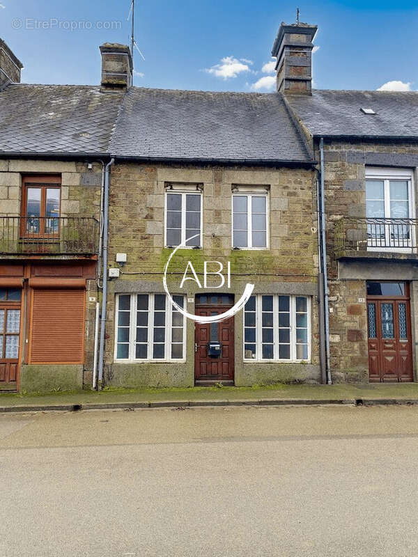 Maison à LIGNIERES-ORGERES