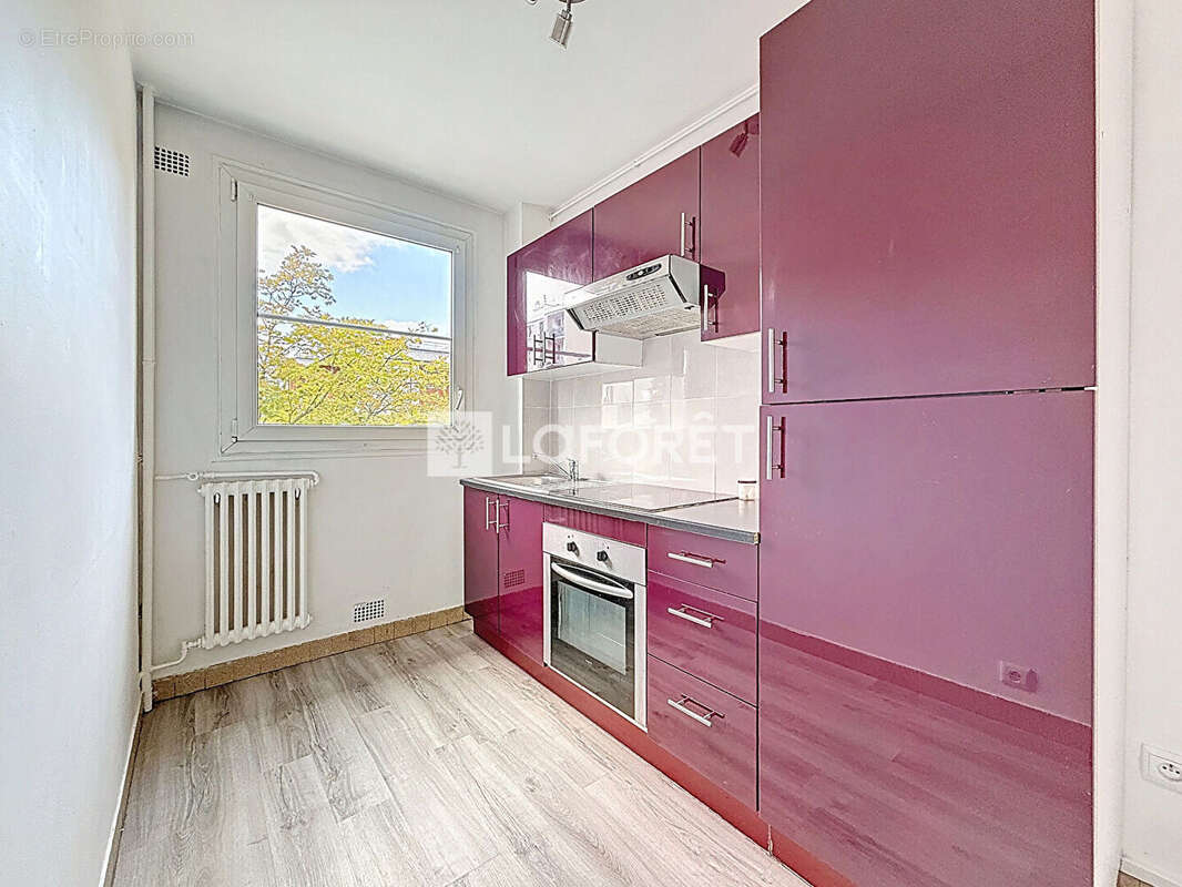 Appartement à SAINT-MAUR-DES-FOSSES