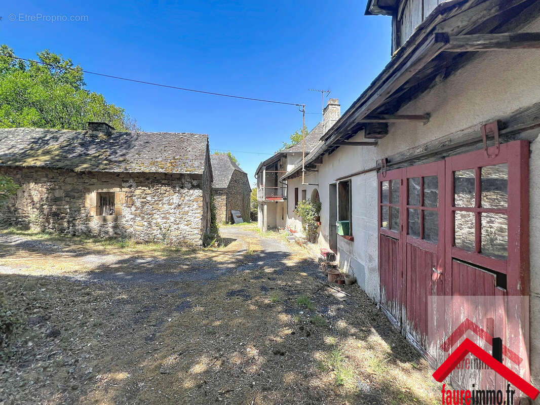 Corps de ferme sur donzenac en corrèze - photo 14