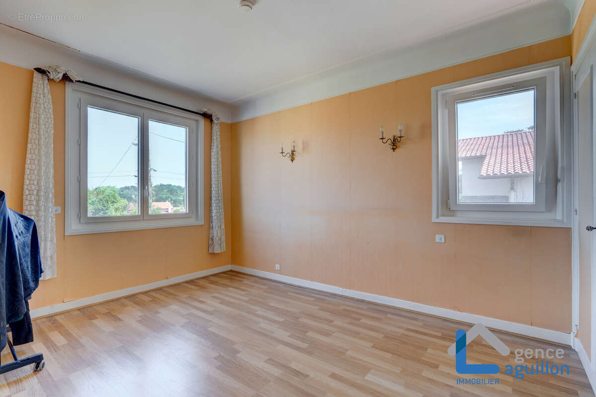 Maison de 170m2 comprenant deux appartements t3 - photo 20