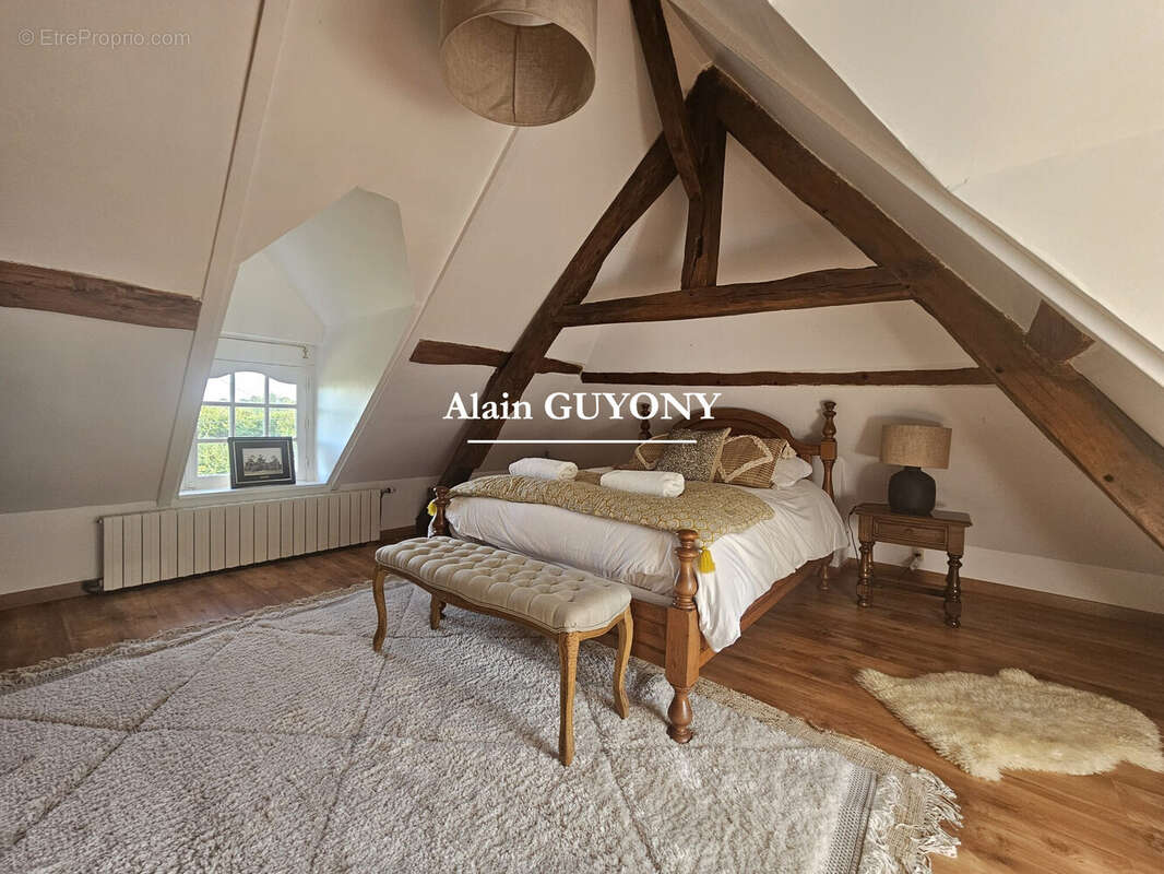 Maison 241 m² à Pont-L'eveque  - photo 7