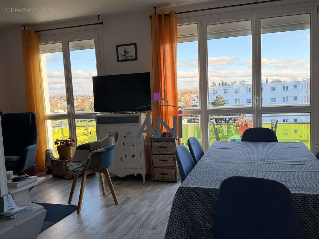 Appartement à GREGES