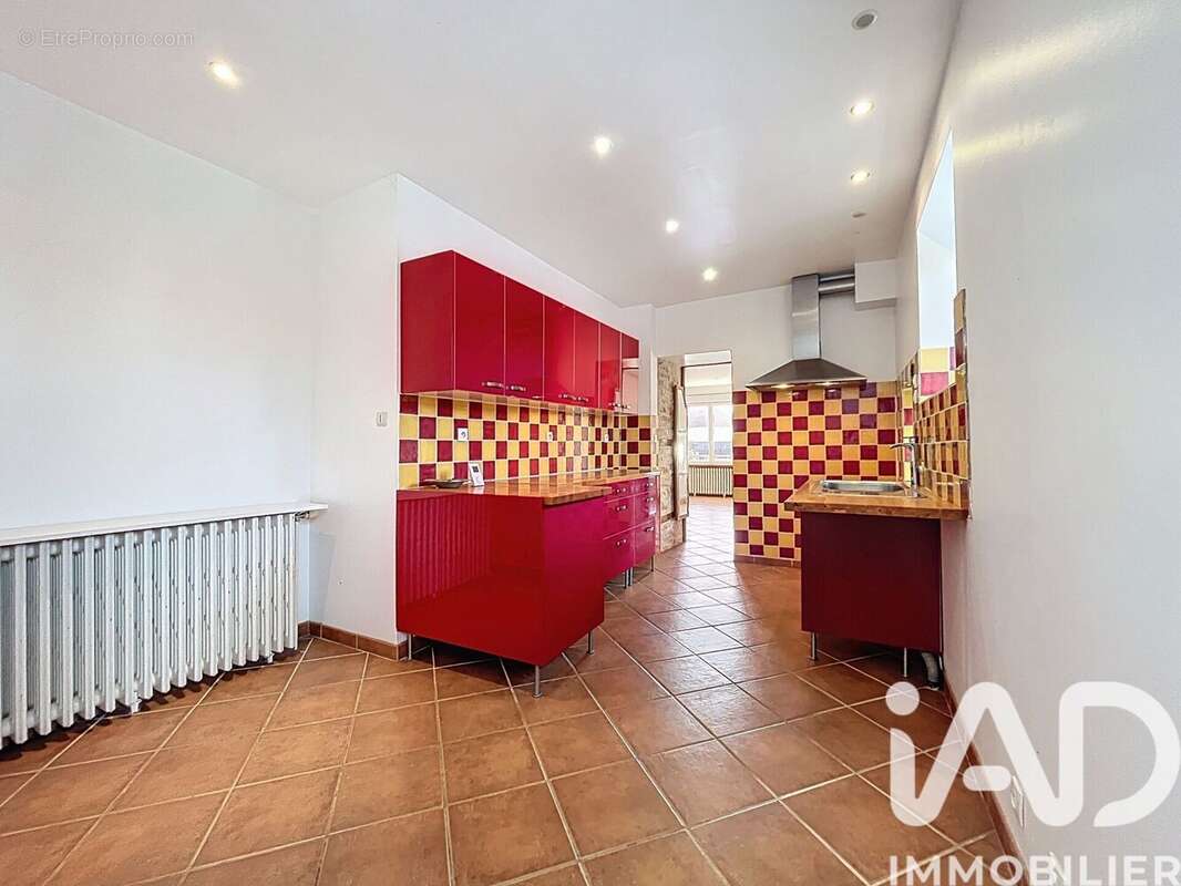 Maison 140 m² à Montillot  - photo 8
