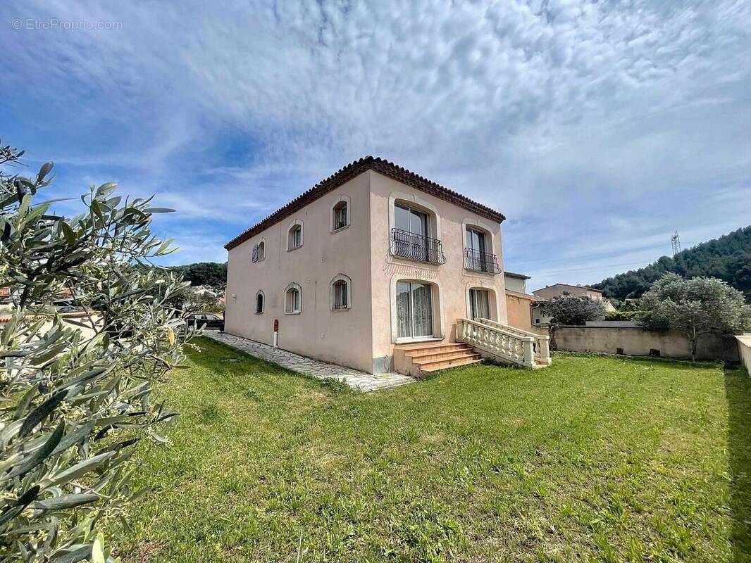 Photo 1 - Maison à LE ROVE