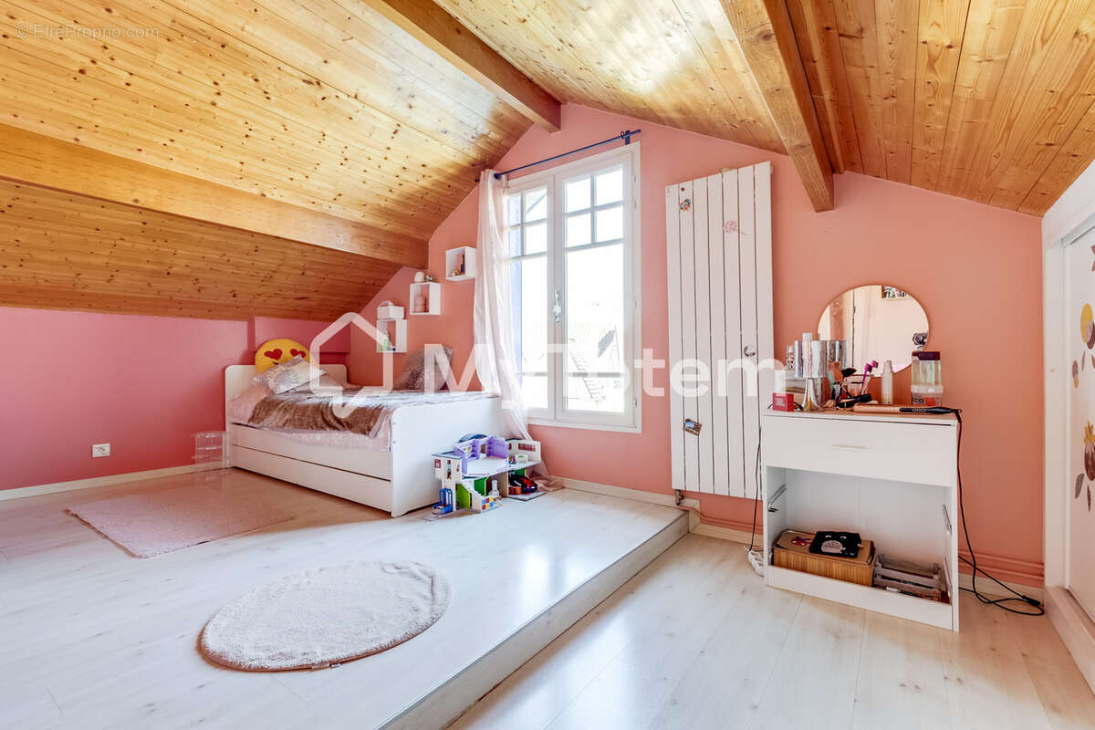 Maison à VILLIERS-SUR-MARNE