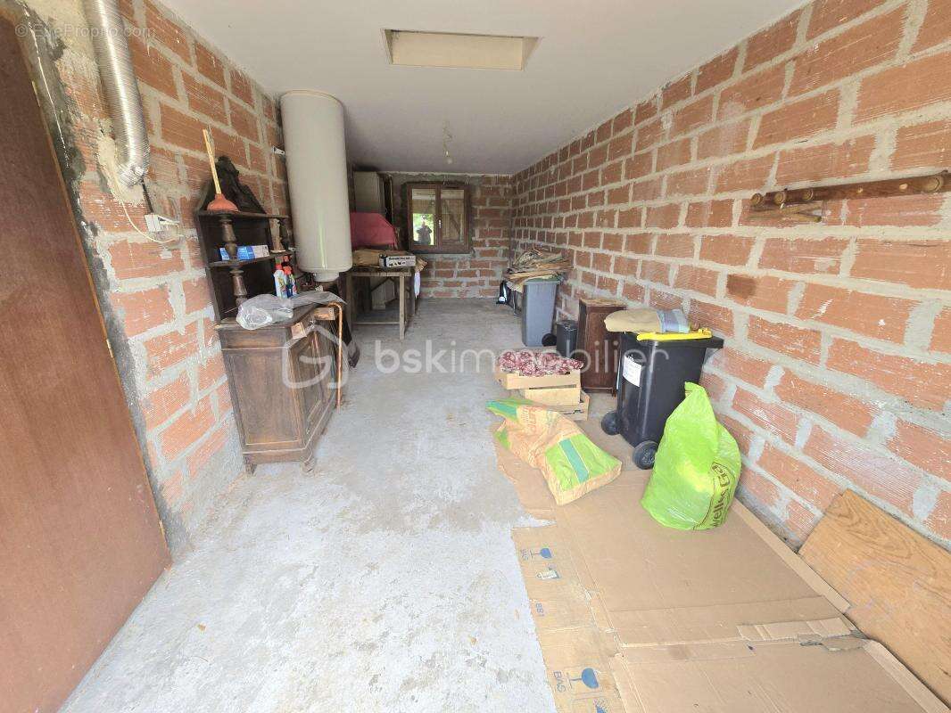 Pavillon 2 chambres (possibilite 3) sur un terrain constructible de 3 237 m2 !!! - photo 13