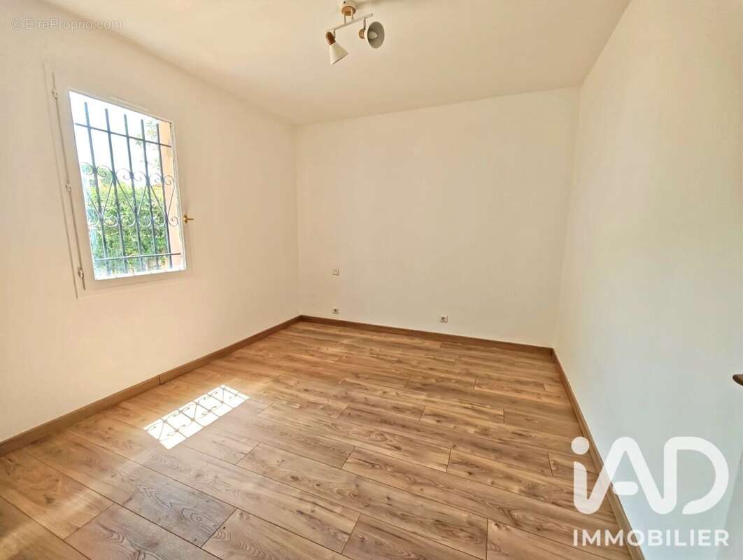 Maison 81 m² à Carnoux-En-Provence  - photo 9