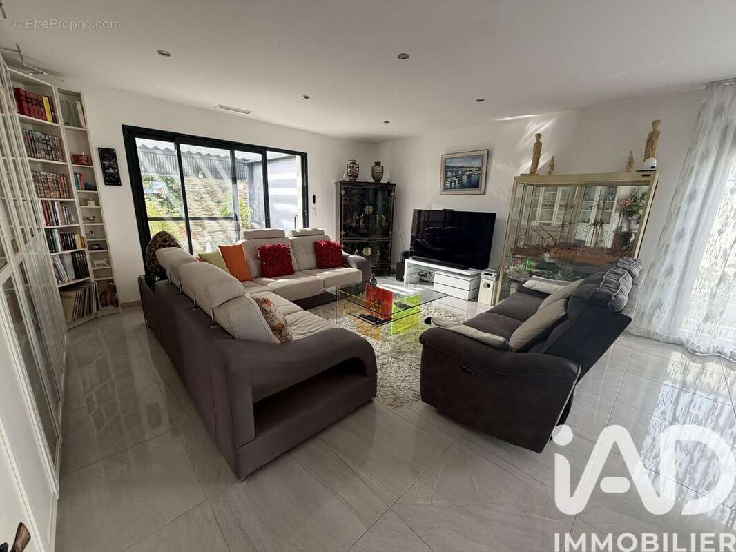 Photo 2 - Maison à TROUILLAS
